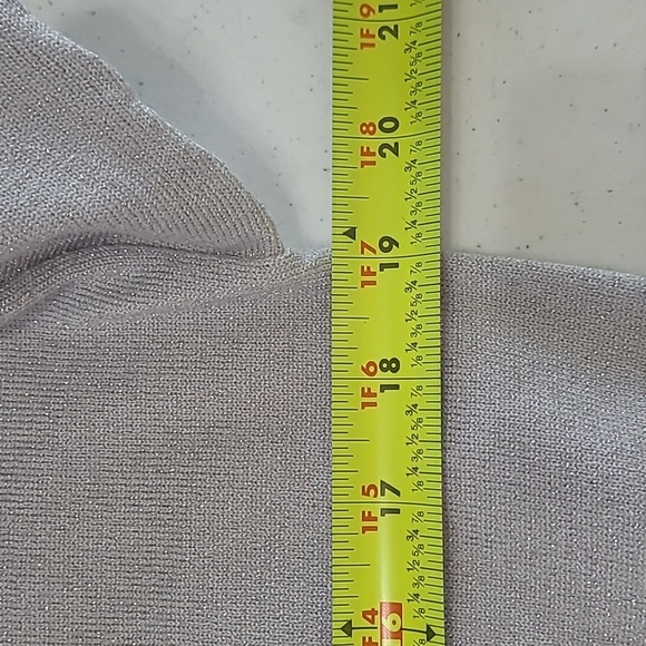 Nine West women's light grey/silver sweater with silver threading size Medium - Picture 9 of 10